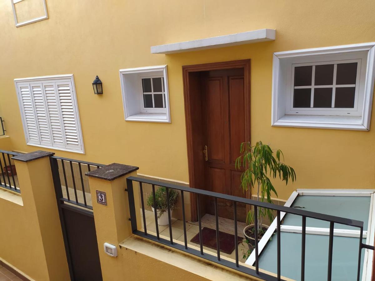 Cheerful 3 Bedroom Town House With Garage Tegueste Exterior foto