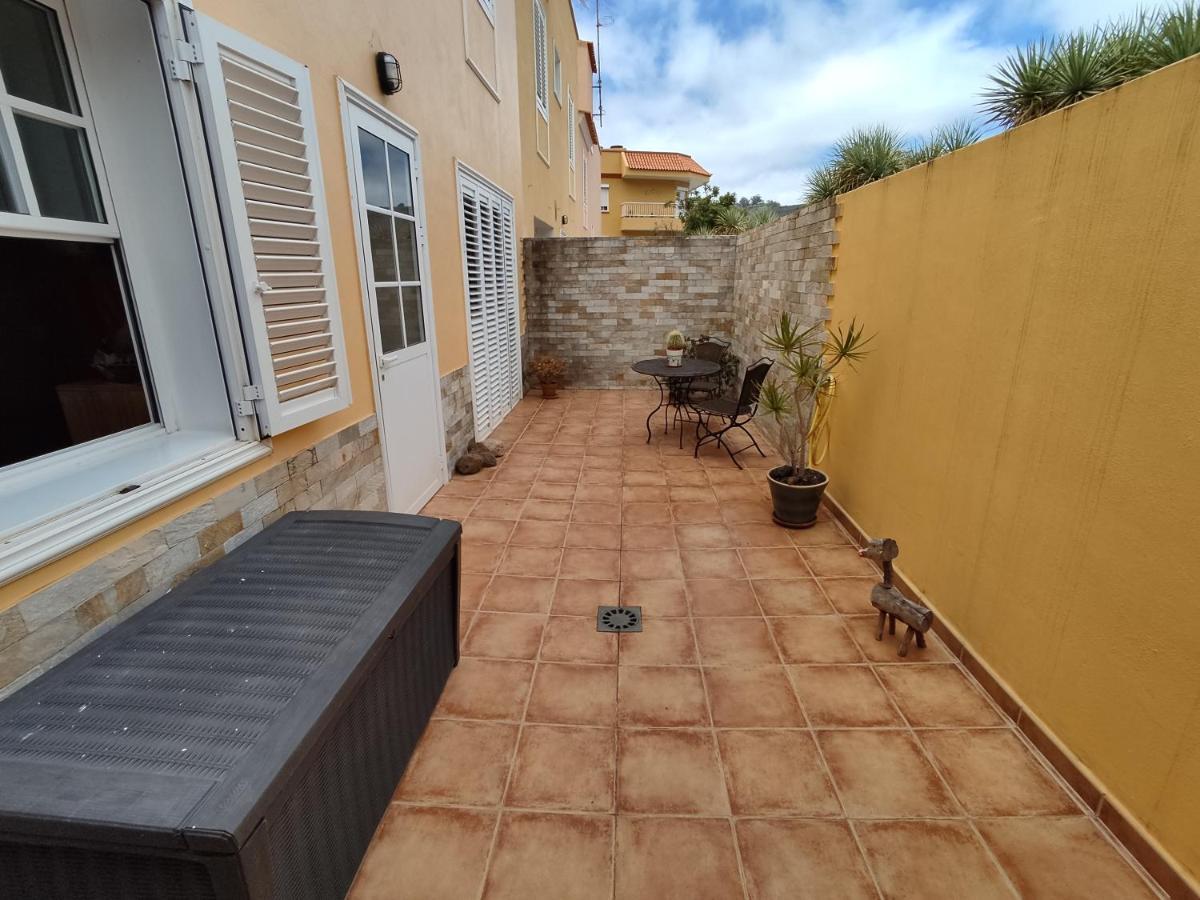 Cheerful 3 Bedroom Town House With Garage Tegueste Exterior foto