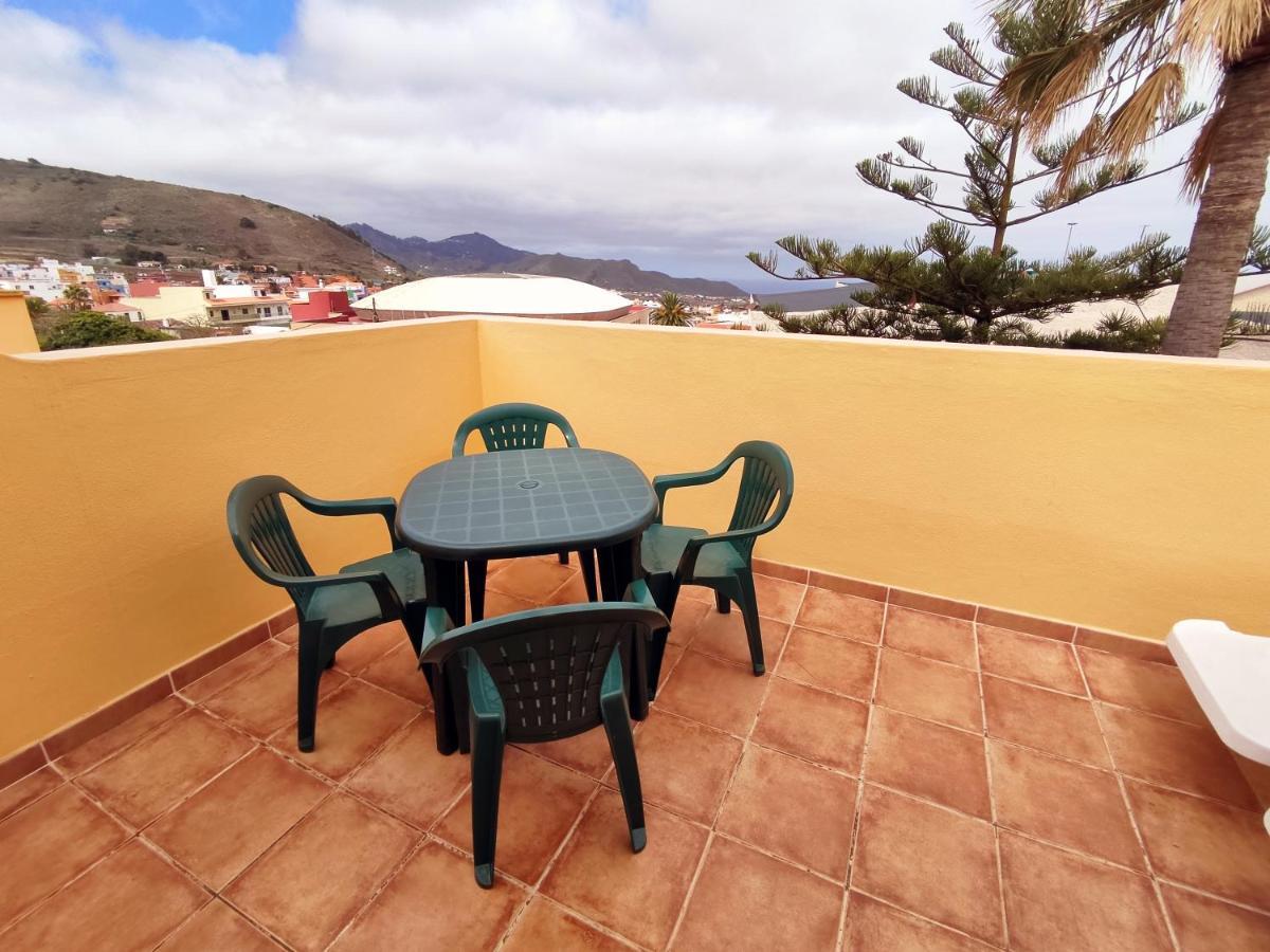 Cheerful 3 Bedroom Town House With Garage Tegueste Exterior foto